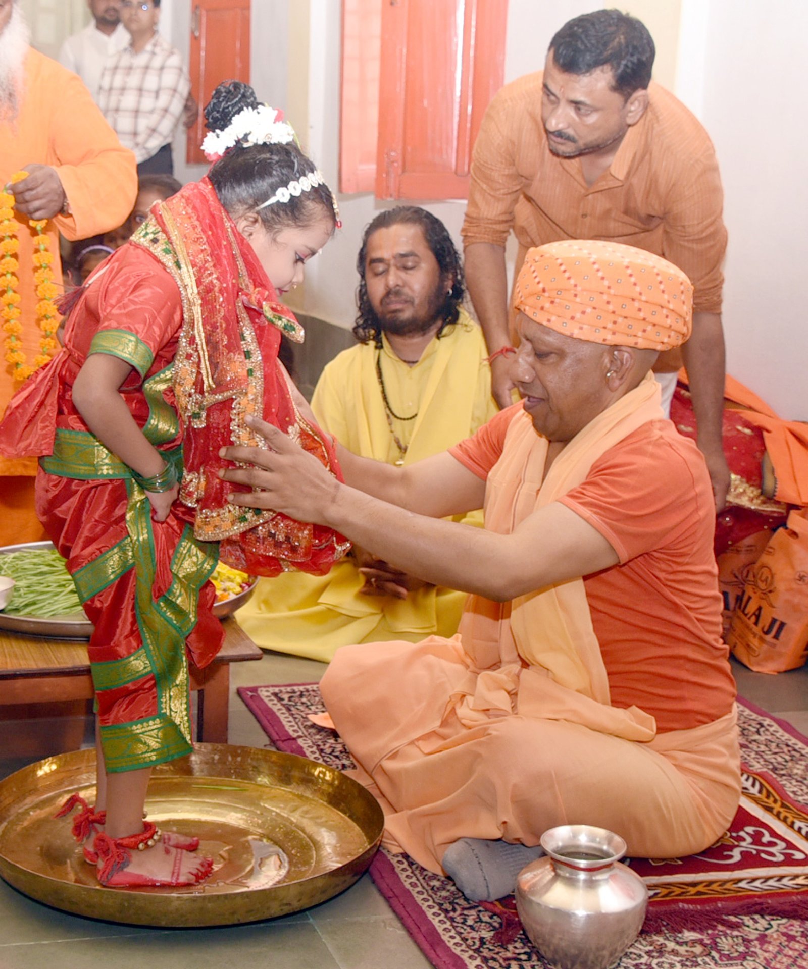 गोरक्षपीठ की परंपरा को मिशन शक्ति से लगातार विस्तार दे रहे सीएम योगी