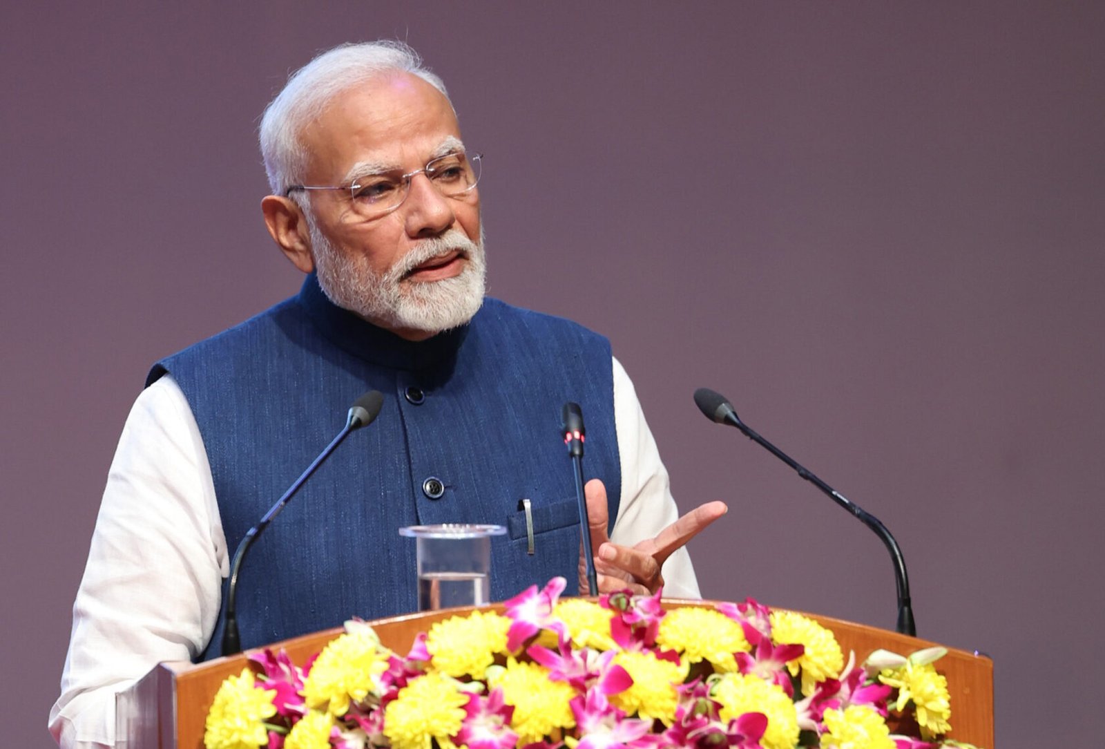 संविधान के मार्गदर्शन में हो रहा है विकसित भारत का निर्माण: मोदी