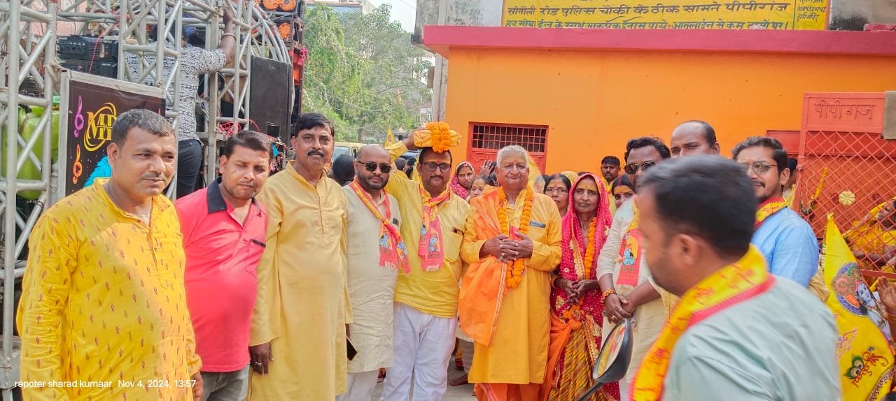 सात दिवसीय भागवत कथा के लिए निकला भव्य कलश यात्रा