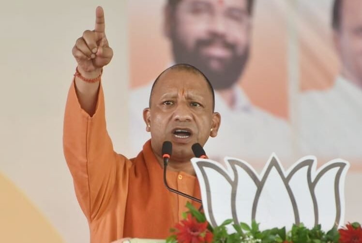 पहली बार कश्मीर में चुनी गई सरकार ने संविधान को साक्षी मानकर शपथ ली हैः सीएम