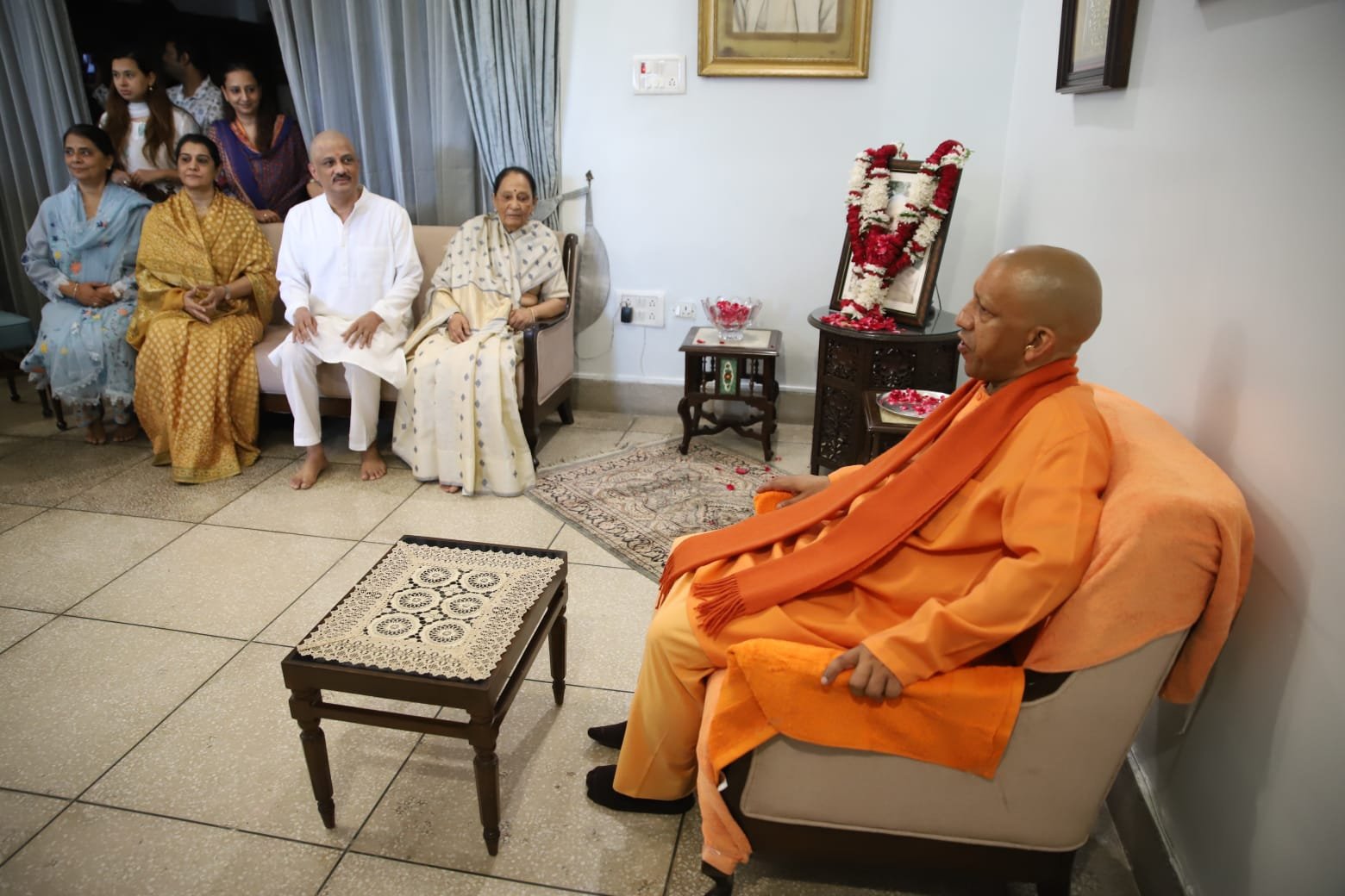मुलाकात के दौरान सीएम ने मालवीय जी के योगदान को किया याद