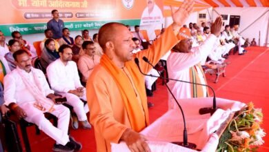 https://cmgtimes.com/cm-yogi-and-vice-president-played-damru-at-namo-ghat.html
