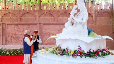 मां सरस्वती का दुग्धाभिषेक कर पीएम ने ‘निर्मल-अविरल जलधारा’ के संकल्प को किया साकार