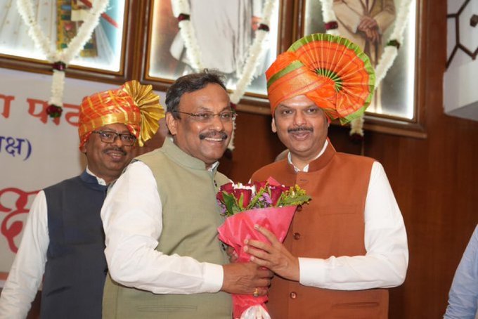 देवेंद्र फडनवीस गुरुवार को लेंगे महाराष्ट्र के मुख्यमंत्री पद की शपथ