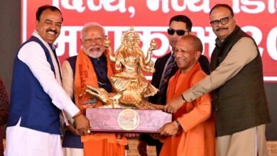 संगम में डुबकी लगाने वाला हर भारतीय एक भारत, श्रेष्ठ भारत की अद्भुत तस्वीर प्रस्तुत करता हैः पीएम मोदी