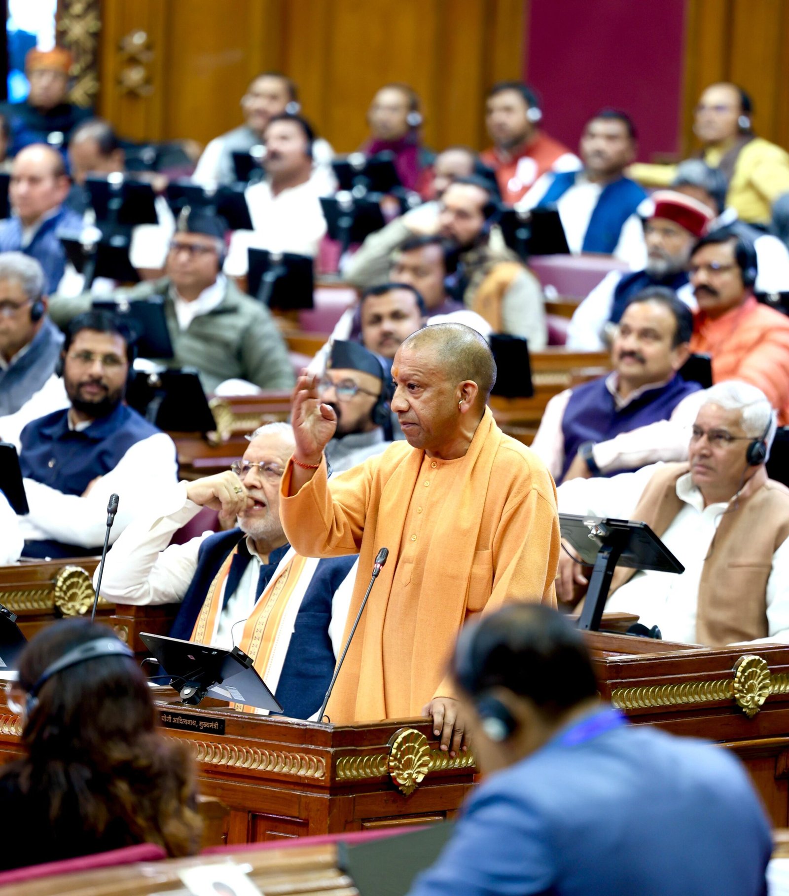 वर्चस्व की लड़ाई को लेकर चल रही देशी-विदेशी मुसलमानों की आपसी भिड़ंत हैः सीएम