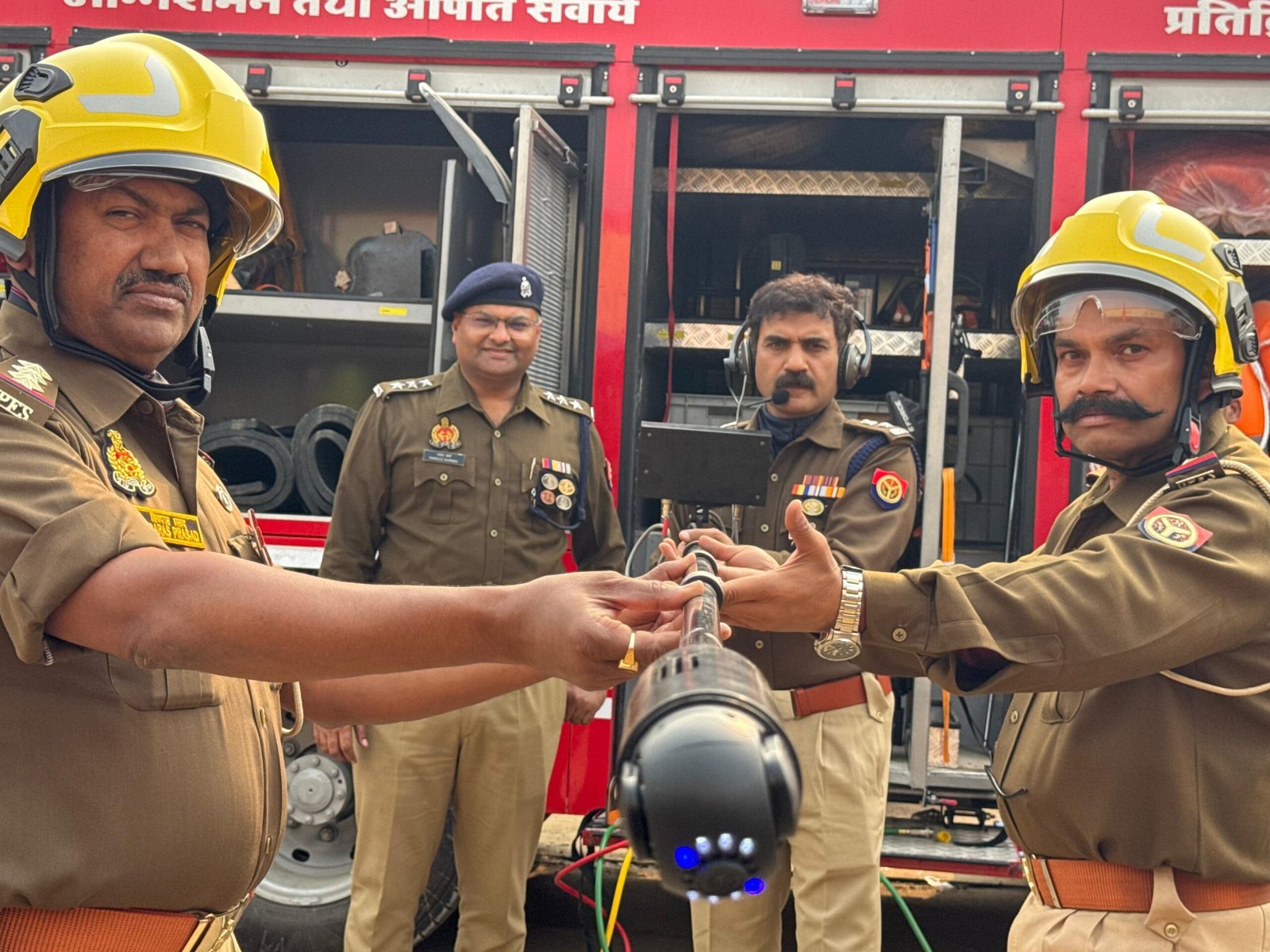 महाकुम्भ में फायर सेफ्टी के लिए विक्टिम लोकेशन कैमरे के साथ मल्टी डिजास्टर रिस्पांस व्हीकल को भी किया गया डेप्लॉय