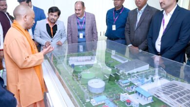 मुख्यमंत्री ने प्रयागराज में किया प्रदेश के पहले एमएसडब्ल्यू आधारित बायो सीएनजी प्लांट का निरीक्षण, कहा नगरीय वेस्ट के निस्तारण का मॉडल है नैनी का यह प्लांट.'वेस्ट टू वेल्थ' का बेहतरीन उदाहरण है बायो सीएनजी प्लांट
