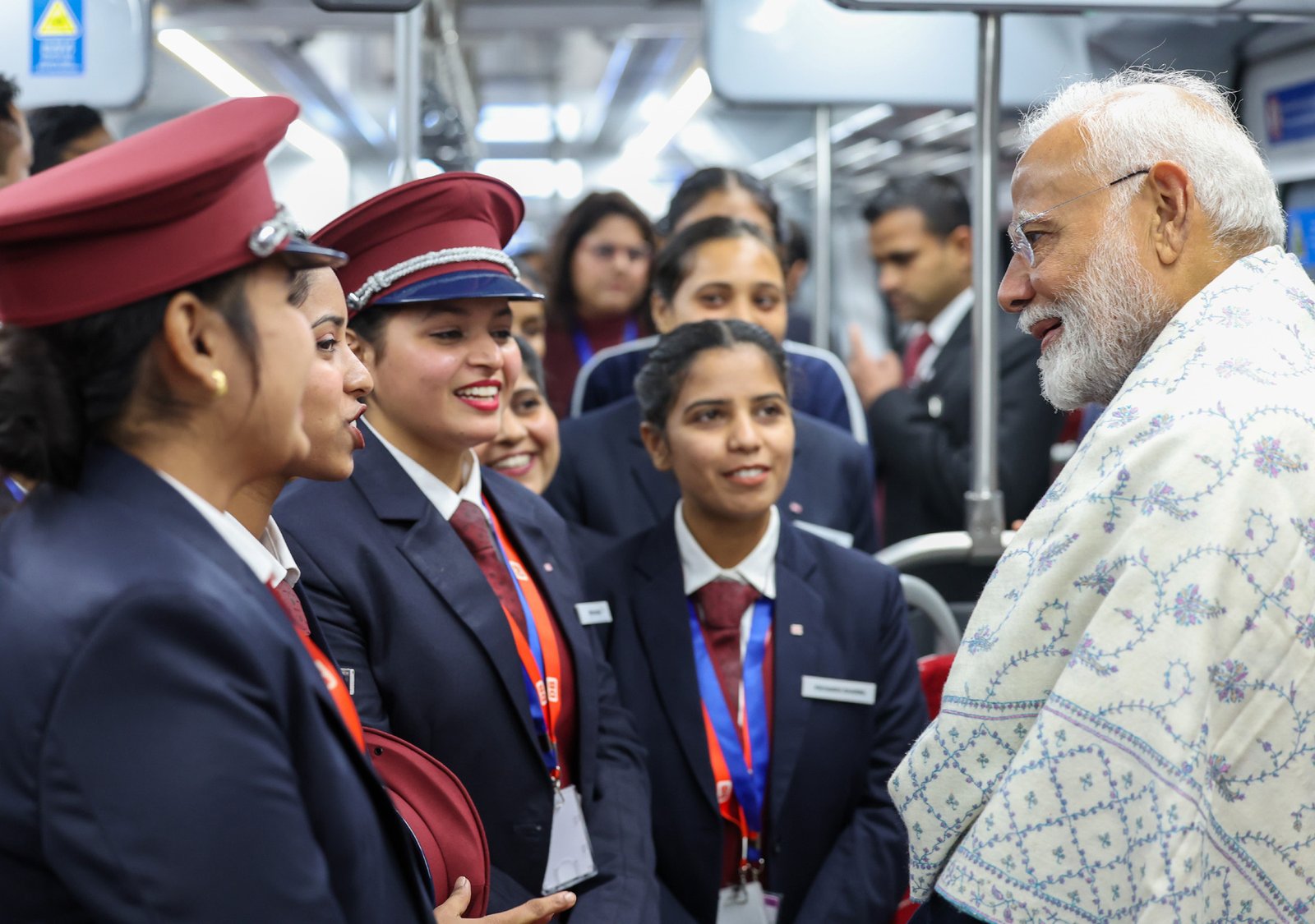 ‘मेक इन इंडिया’ के साथ-साथ, विश्व ‘हील इन इंडिया’ को भी एक मंत्र के रूप में अपनाएगा: प्रधानमंत्री