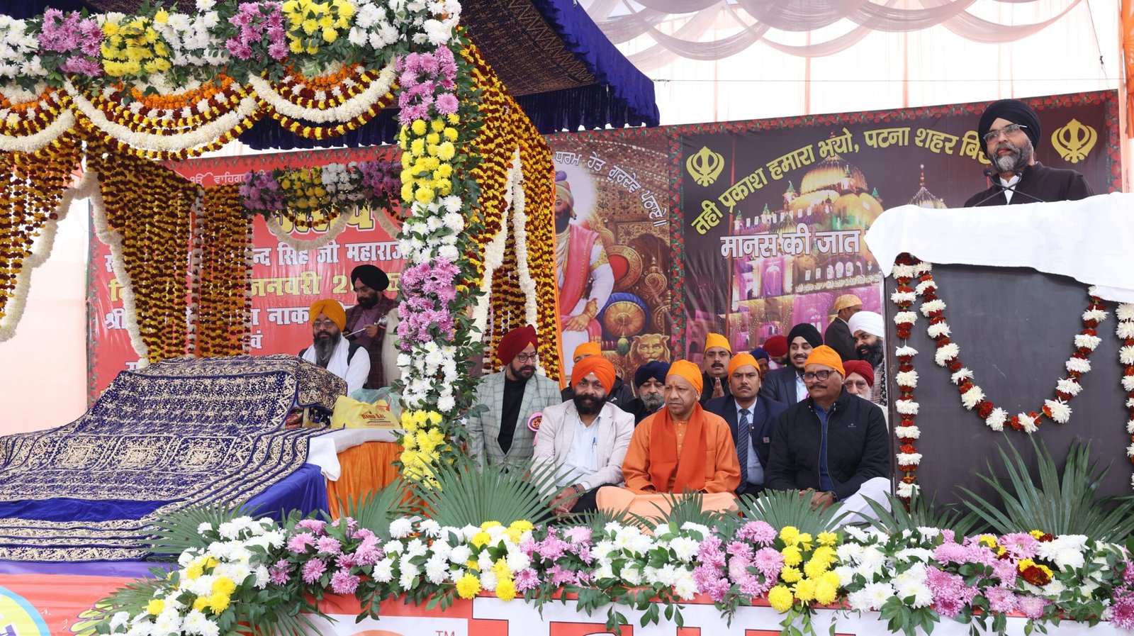 गुरु तेग बहादुर ने अपना शीश दे दिया, लेकिन भारत का शीश बचा लियाः सीएम
