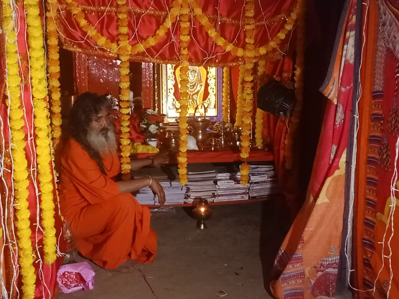 महाकुम्भ में प्रवाहित हो रही त्याग-संयम और संकल्प की त्रिवेणी- कल्पवास कर रहे लाखों कल्पवासी बन रहे हैं साक्षी