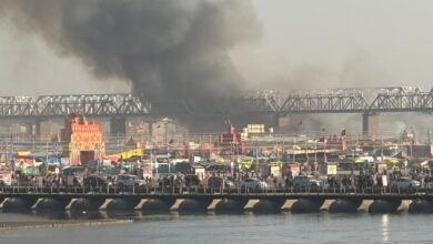 महाकुंभ मेला क्षेत्र में आग लगी,कई टेंट जले
