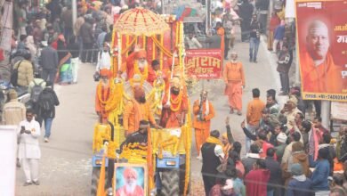 नागा संन्यासियों के श्री तपोनिधि आनंद अखाड़े ने किया महाकुम्भ में भव्य छावनी प्रवेश