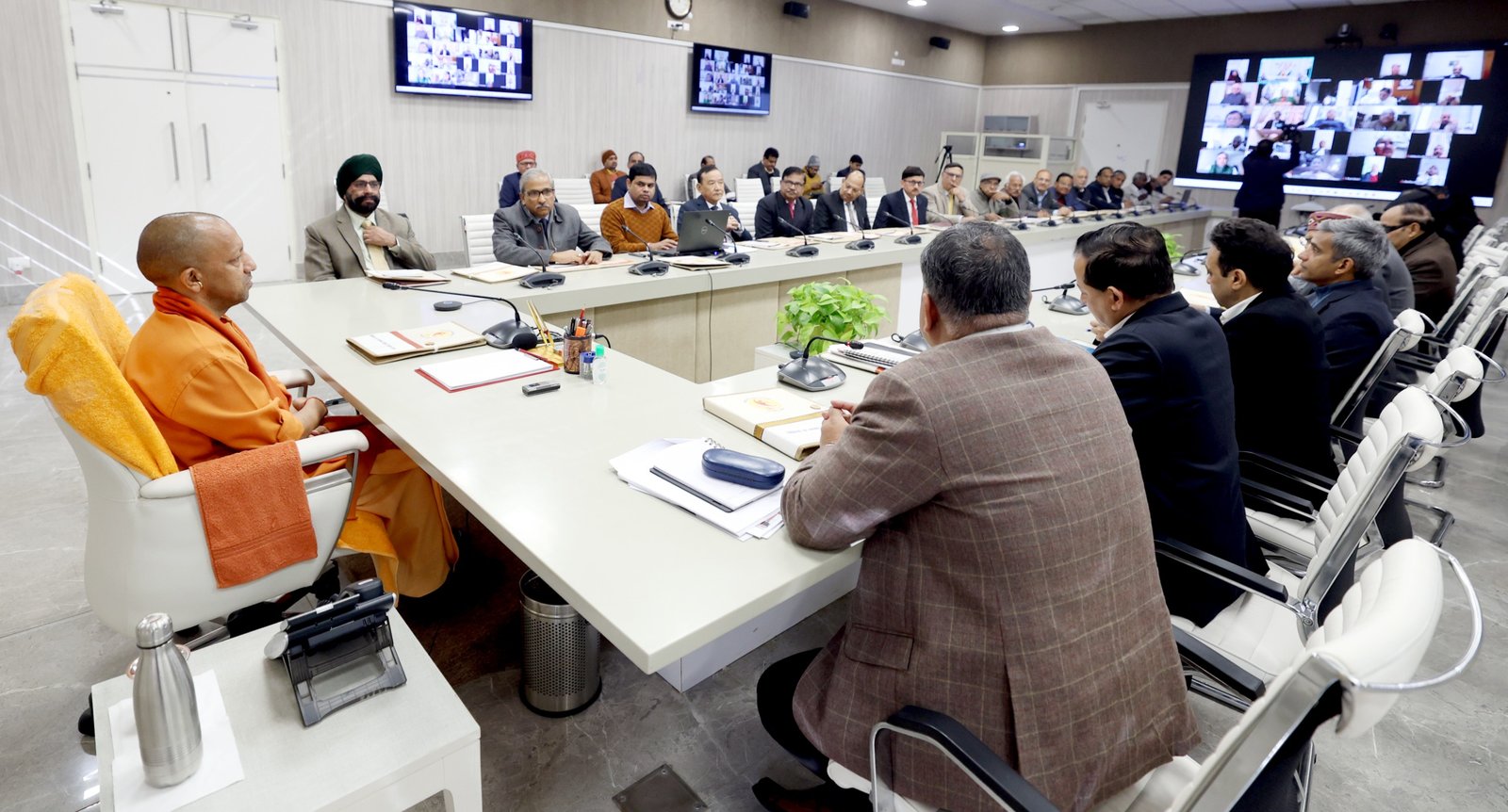 सेवानिवृत्त आईएएस/आईपीएस, कुलपतिगणों को मुख्यमंत्री ने दिलाई शपथ, टीबी रोगियों को उपचार के लिए हर सम्भव सहयोग उपलब्ध कराएंगे
