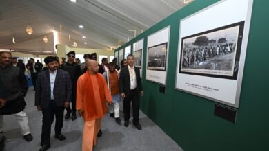 सीएम योगी ने सेक्टर-7 में निर्मित उत्तर प्रदेश दर्शन मंडपम का किया उद्घाटन