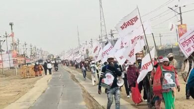 बाबा जय गुरुदेव के संगतप्रेमियों ने महाकुम्भ क्षेत्र में निकाली शाकाहारी फेरी