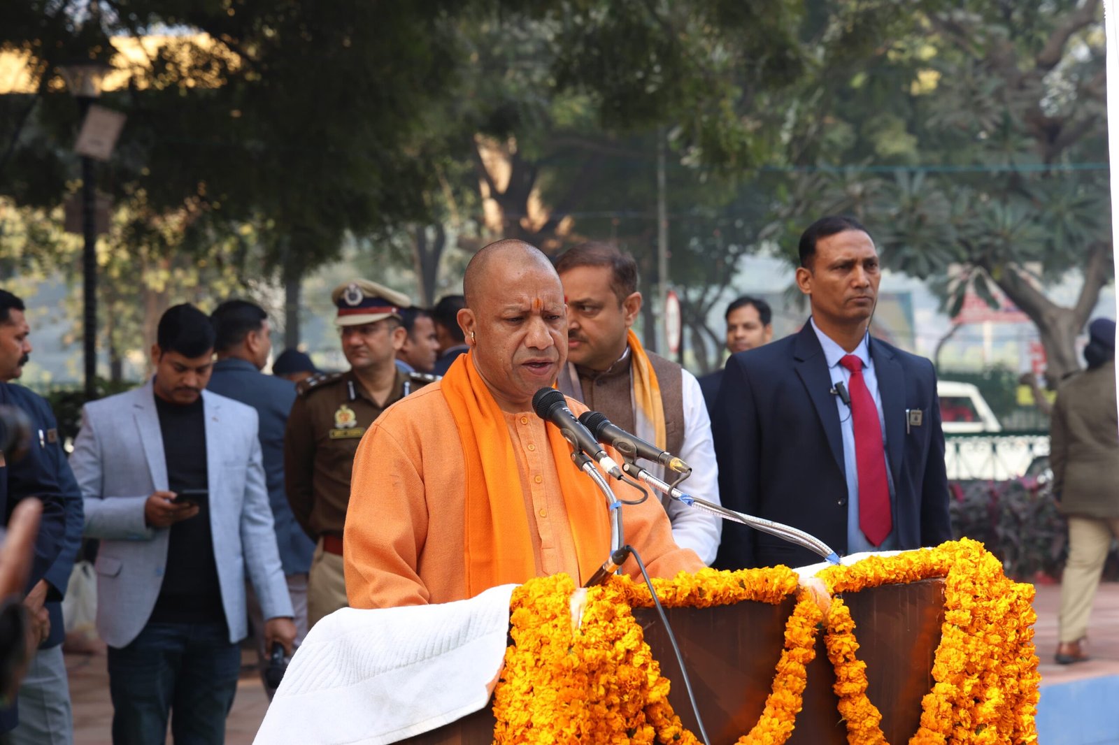 नेताजी ने देश को सामाजिक समस्याओं से लड़ने का भी मार्ग दिखाया: मुख्यमंत्री