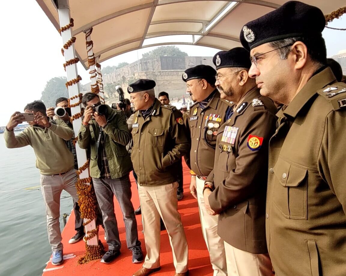 महाकुम्भ के दृष्टिगत उत्तर प्रदेश के डीजीपी प्रशांत कुमार ने लिया सुरक्षा इंतजामों का जायजा