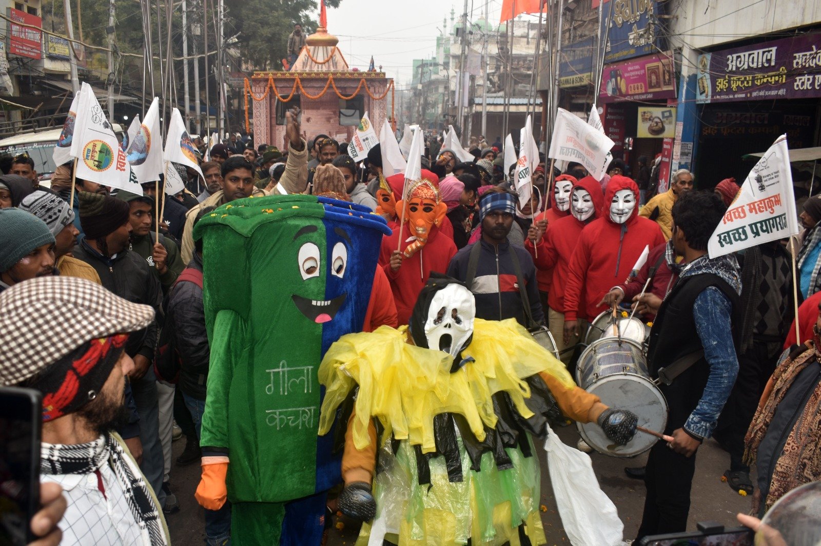 नुक्कड़ नाटक और स्वच्छता संगीत बैंड के माध्यम से स्वच्छता का दिया गया संदेश