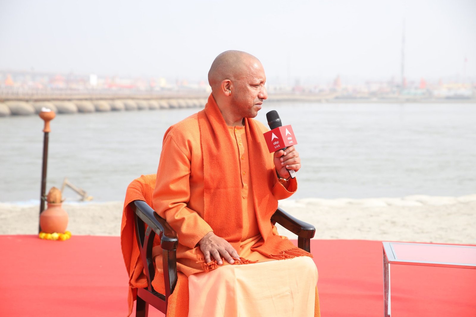 दूसरे राज्यों से आए लोगों का दिल्ली के विकास में है महत्तपूर्ण योगदान- सीएम योगी