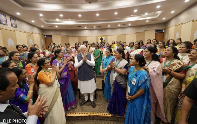 मोदी अंतरराष्ट्रीय महिला दिवस पर अपना सोशल मीडिया एकाउंट महिलाओं को सौंपेंगे