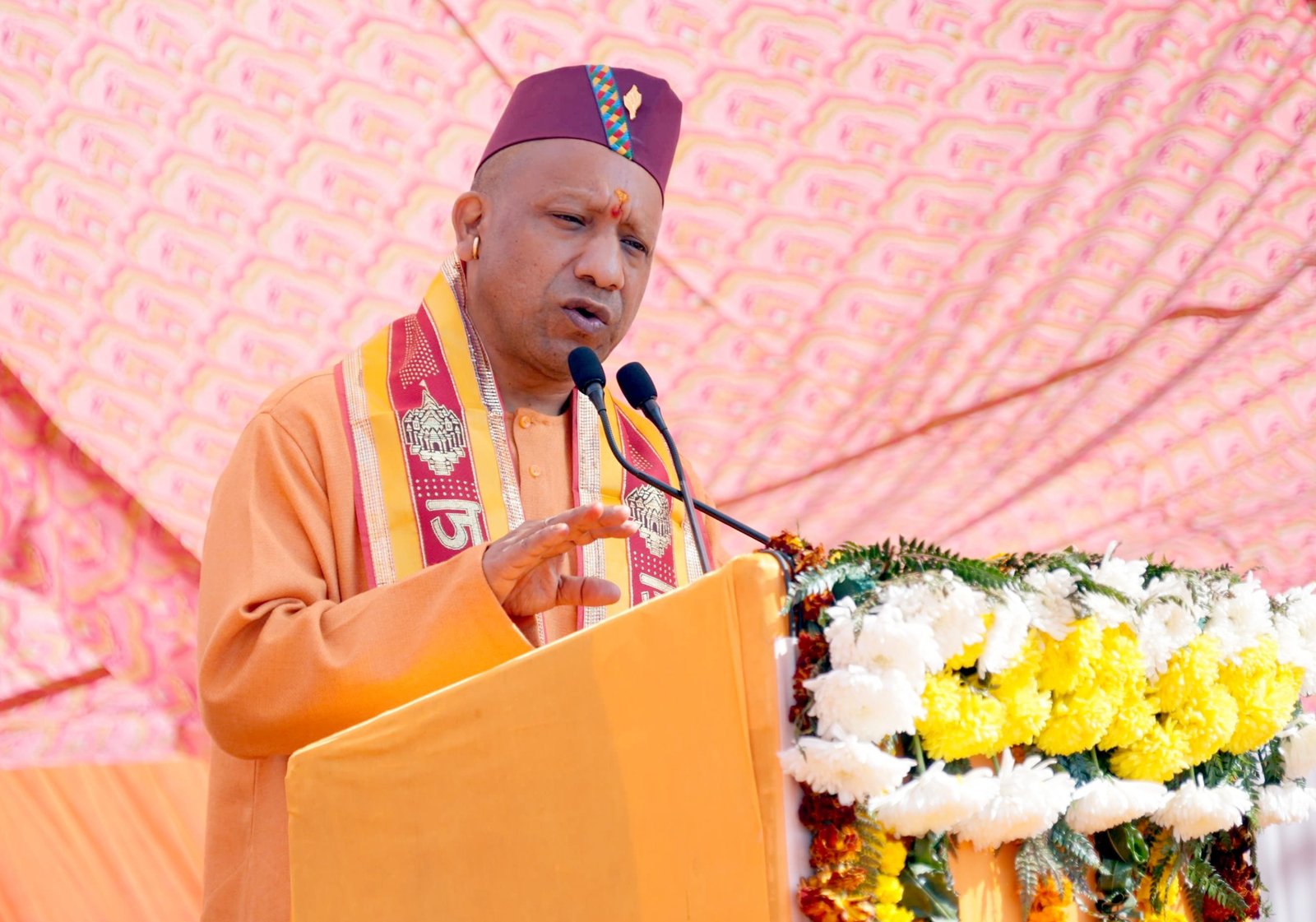 धार्मिक और सांस्कृतिक धरोहरों का संरक्षण समाज के आध्यात्मिक विकास के लिए आवश्यक : सीएम योगी