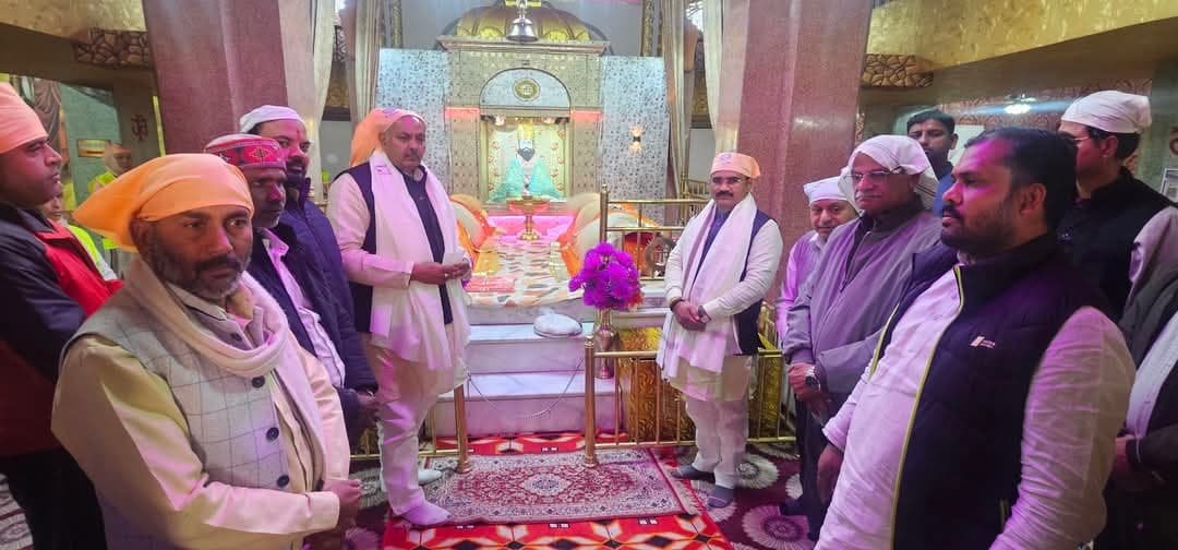 भाजपा क्षेत्रीय अध्यक्ष दिलीप पटेल ने मंदिर ट्रस्टियों, प्रबंधक से की मुलाकात, सेवा व सहयोग का दिया आश्वासन