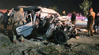 प्रयागराज में बस-बोलेरो की टक्कर में 10 मरे,19 घायल