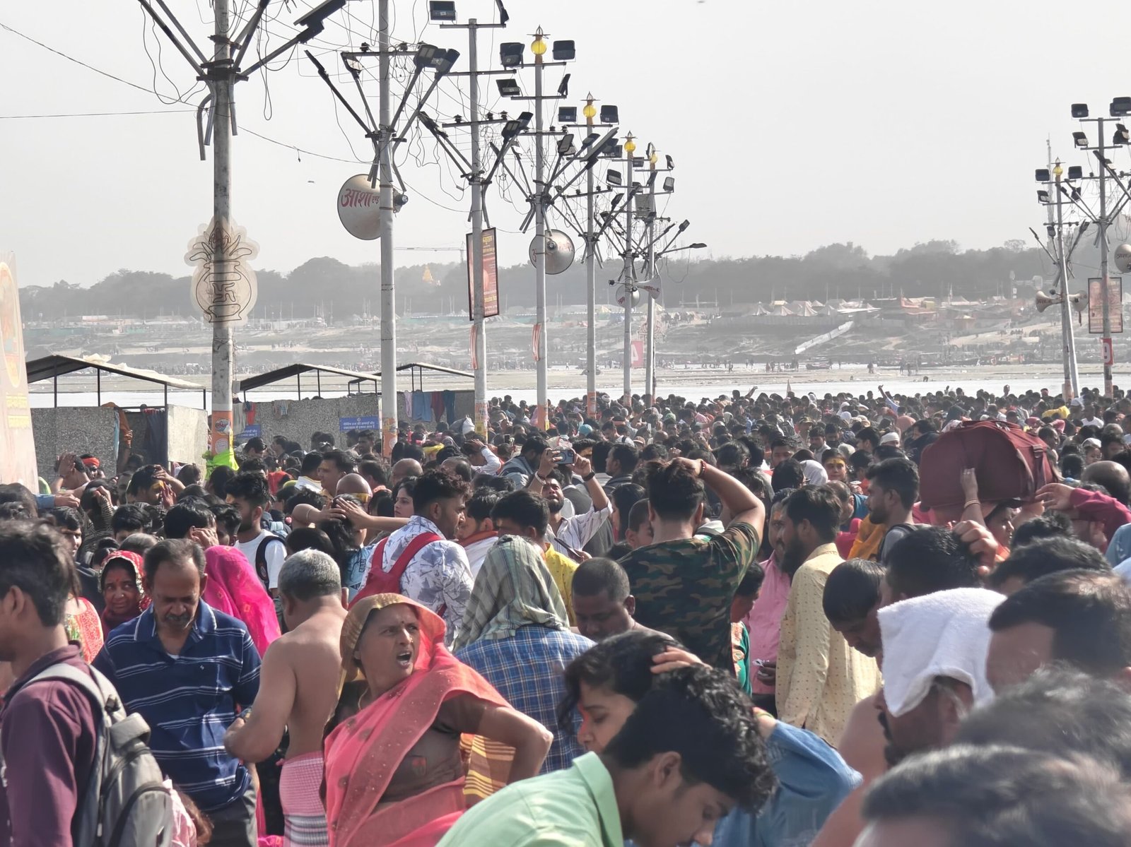 महाकुम्भ में रंग लाई मुख्यमंत्री योगी आदित्यनाथ की पहल, मददगार बना डिजिटल खोया-पाया केंद्र