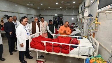 सीएम ने एक-एक घायल से मिलकर जाना हाल, डॉक्टर्स को समुचित चिकित्सा उपलब्ध कराने के निर्देश