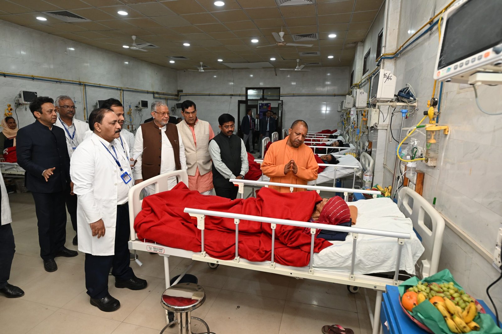 सीएम ने एक-एक घायल से मिलकर जाना हाल, डॉक्टर्स को समुचित चिकित्सा उपलब्ध कराने के निर्देश