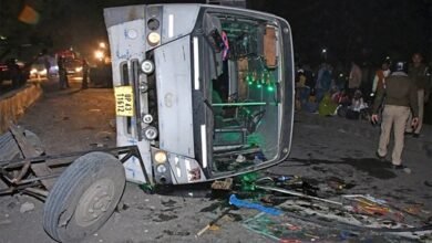 महाकुंभ से लौट रही दो बसों की टक्कर में तीन लोगों की मौत