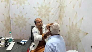 कान की मशीन, कमर की बेल्ट, छड़ी, व्हील चेयर आदि निःशुल्क प्रदान की जा रही
