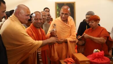 संतों, आश्रमों और संस्थाओं से मुख्यमंत्री की अपील, सतत जारी रखें भंडारा/प्रसाद वितरण