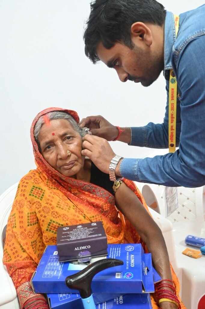 वंसत पंचमी पर महाकुम्भ में दिखा सेवा और समर्पण का अद्वितीय संगम, श्रवण कुंभ से हजारों हुए लाभान्वित