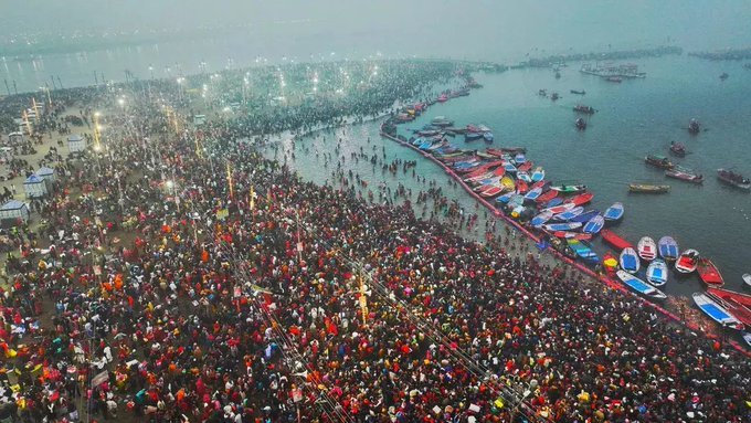 बेहतर यातायात और भीड़ प्रबंधन के लिए व्यवस्थाओं को चुस्त-दुरुस्त रखने के दिये निर्देश.बोले डीजीपी, सोशल मीडिया पर महाकुम्भ को लेकर भ्रामक जानकारी पोस्ट करने वालों के खिलाफ पुलिस सख्त.