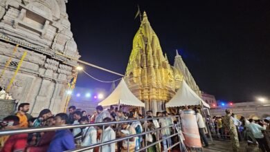 महाशिवरात्रि पर काशी में उमड़ा जनसमुद्र, अभी भी श्रद्धालुओं का निरंतर आना जारी
