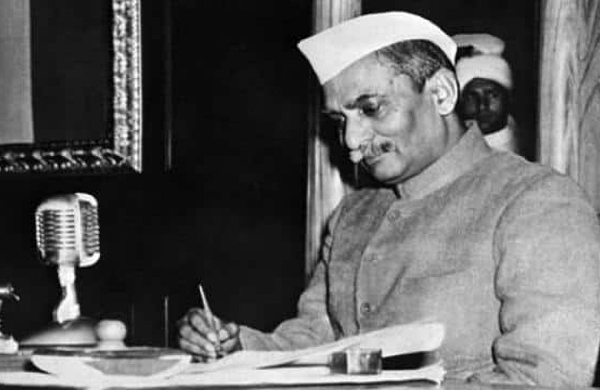 डा राजेंद्र प्रसाद ने एक माह तक कुंभ में किया था कल्पवास