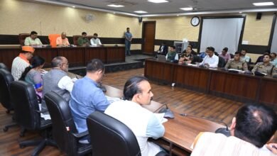 मुख्यमंत्री ने विकास कार्यों एवं कानून व्यवस्था की समीक्षा की, अधिकारियों को दिए आवश्यक दिशा निर्देश