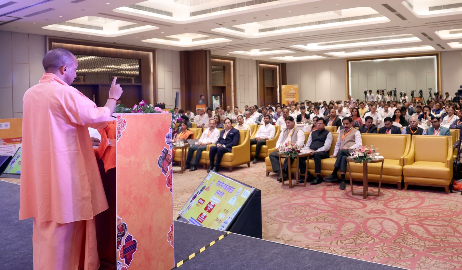 पीएम मित्र पार्क से टेक्सटाइल हब बनेगा यूपी, 50,000 से अधिक नए रोजगार का होगा सृजन- सीएम योगी