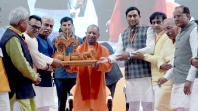 मेरठ में युवा उद्यमी विकास अभियान के अंतर्गत 1070 युवाओं को ₹48 करोड़ के ऋण वितरण कार्यक्रम में शामिल हुए सीएम योगी