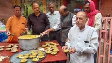 संकल्प अन्नक्षेत्र :श्री संकटमोचन को खिचड़ी एवं फलाहार का भोग लगाया गया, श्रद्धालुओं ने चखा प्रसाद