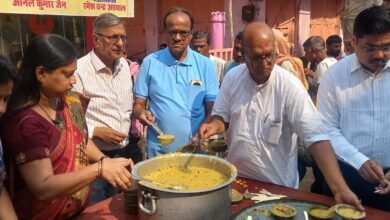 श्री हनुमान जयंती के अवसर पर संकल्प अन्नक्षेत्र द्वारा श्रद्धालुओं में किया गया प्रसाद वितरण