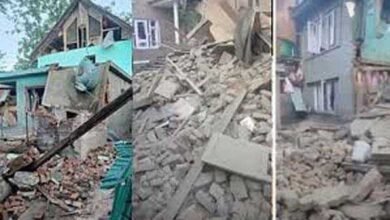 दक्षिण कश्मीर में लश्कर के दो स्थानीय आतंकवादियों के घर ध्वस्त