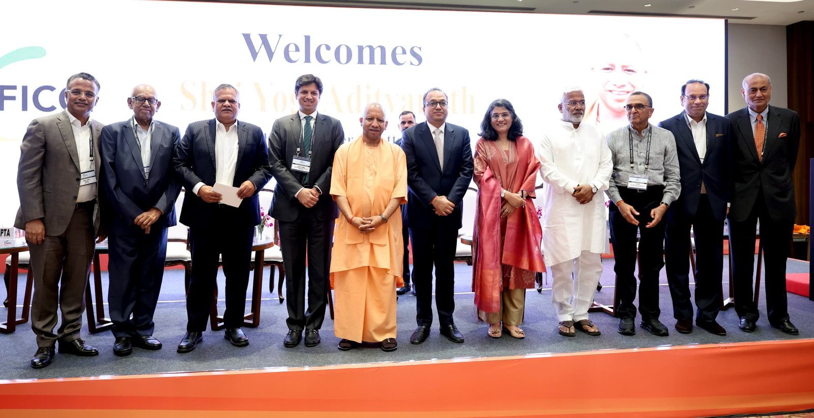 उद्योगों के लिए सरकार ने बनाया निवेश का बेहतरीन माहौल : सीएम योगी