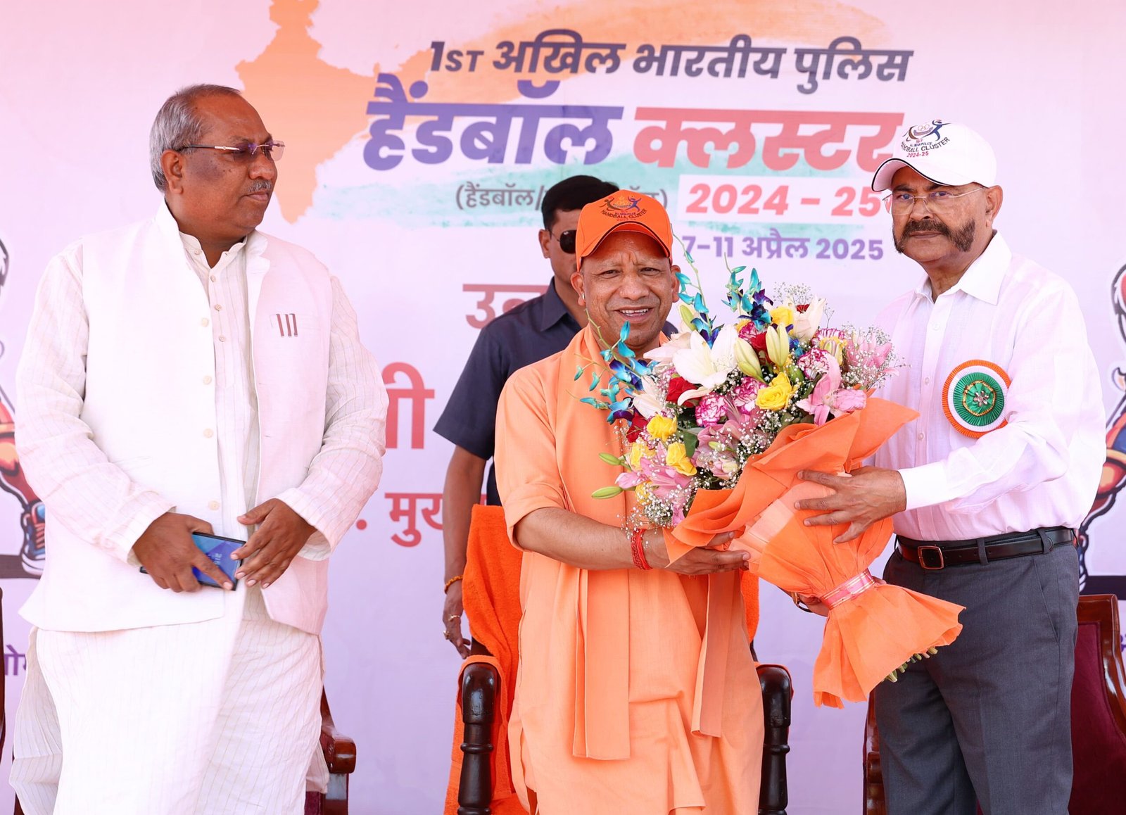प्रथम अखिल भारतीय पुलिस हैंडबॉल क्लस्टर 2024-2025 के उद्धाटन समारोह में शामिल हुए मुख्यमंत्री योगी आदित्यनाथ
