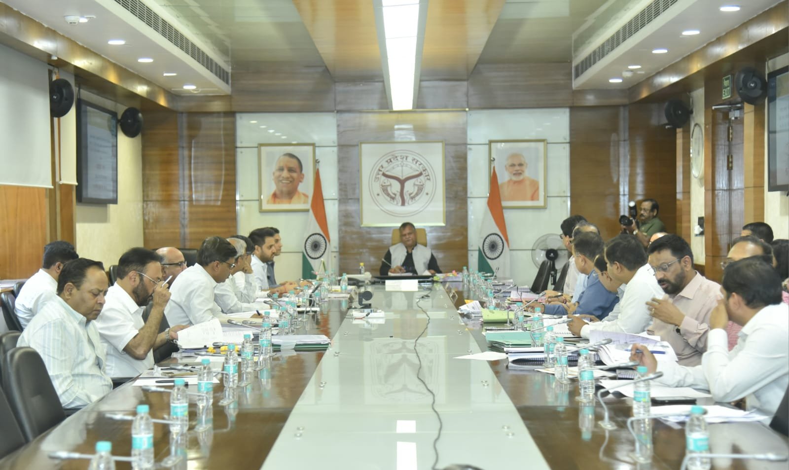 औद्योगिक क्षेत्रों की नई वर्गीकरण नीति, कताई मिलों का आवंटन और एक्स-लीडा की महायोजना को मिली मंजूरी
