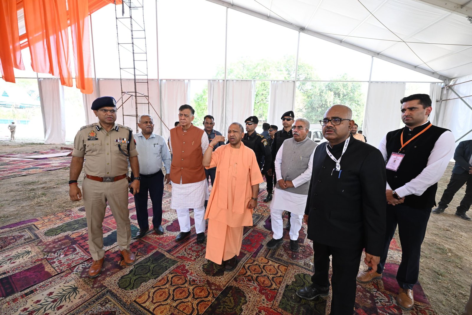 एक दिवसीय दौरे पर कानपुर पहुंचे योगी आदित्यनाथ