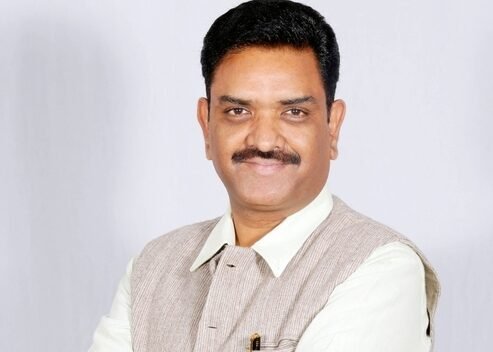 बंटवारे की राजनीति से वोट नहीं, नफरत फैलती है – असीम अरुण