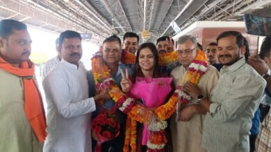 यूपीएससी में प्रयागराज की शक्ति दुबे ने टॉपर बनकर पेश की मिसाल